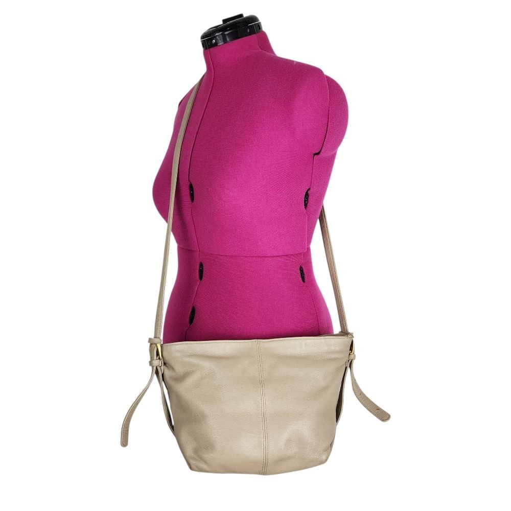 Stone Mountain Beige Tan Leather Slouch Shoulder Bag Purse Hobo Crossbody - Picture 2 of 16